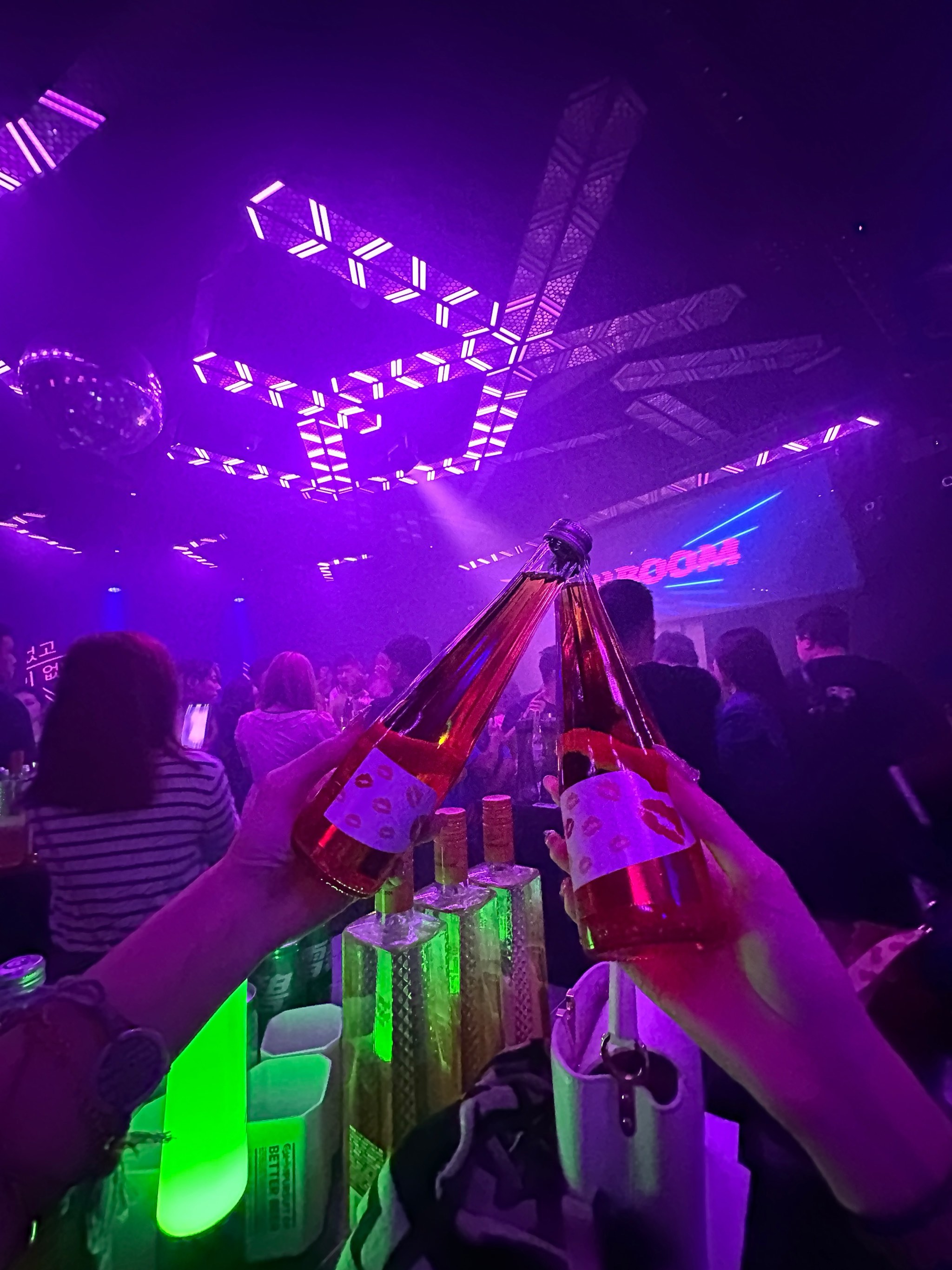 台州商务ktv：中低端比较-三门县ktv预定